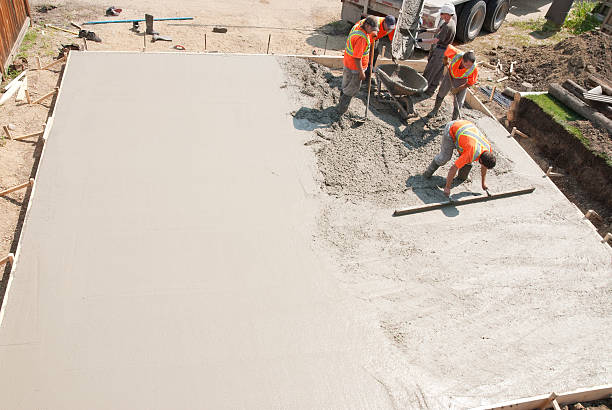  Farngton Hills, MI Concrete contractor Pros